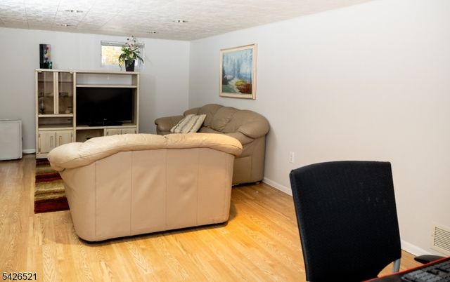 35 Cedar Terrace, Jefferson Twp., NJ 07885