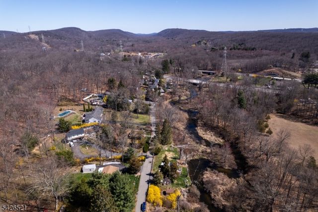 35 Cedar Terrace, Jefferson Twp., NJ 07885