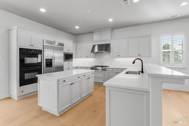 5229 Sunridge Dr, Fairfield, CA 94534