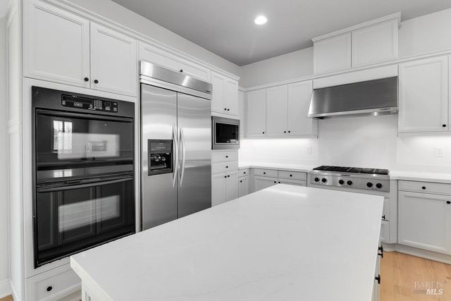 5229 Sunridge Dr, Fairfield, CA 94534