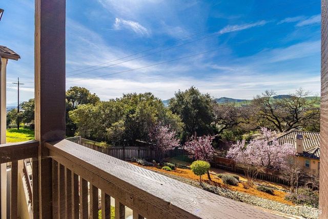 5229 Sunridge Dr, Fairfield, CA 94534