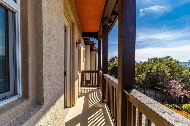 5229 Sunridge Dr, Fairfield, CA 94534