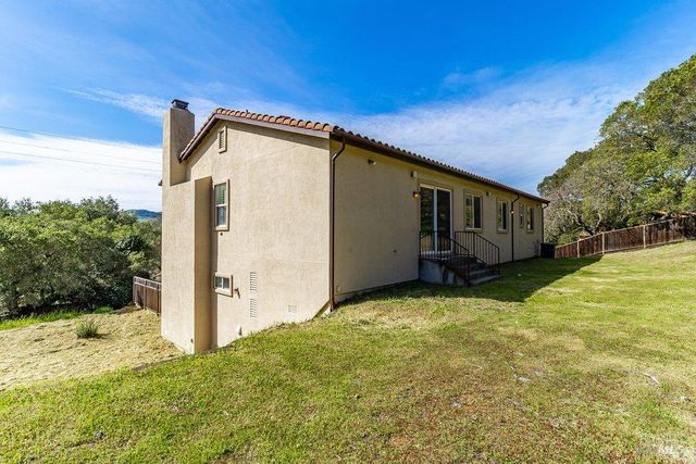 5229 Sunridge Dr, Fairfield, CA 94534