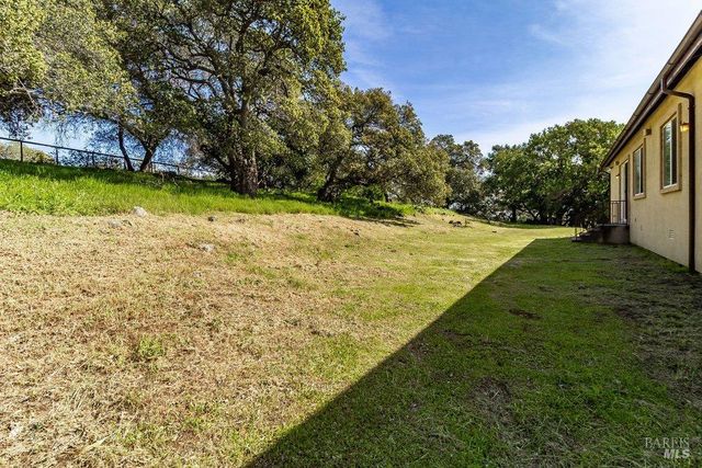 5229 Sunridge Dr, Fairfield, CA 94534