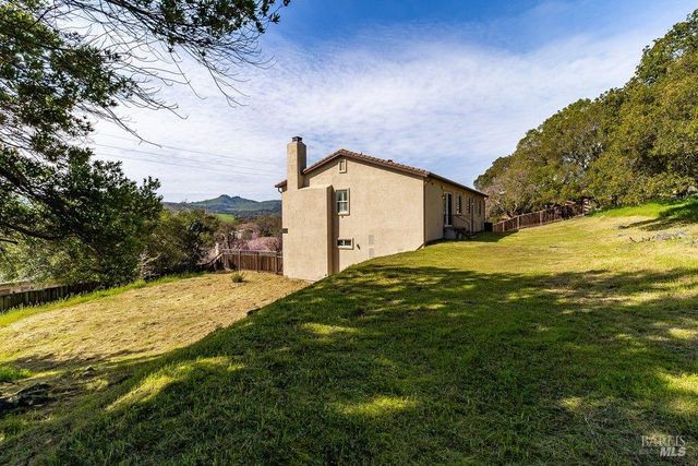 5229 Sunridge Dr, Fairfield, CA 94534