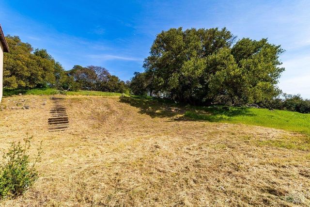 5229 Sunridge Dr, Fairfield, CA 94534