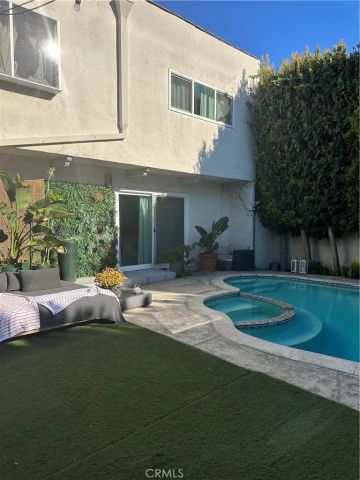 915 S Wooster, Los Angeles, CA 90035