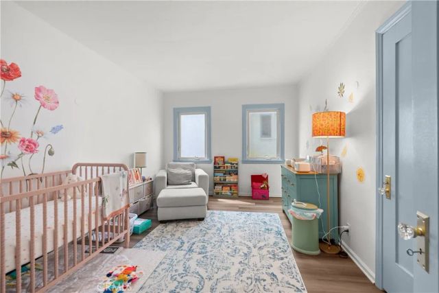 915 S Wooster, Los Angeles, CA 90035
