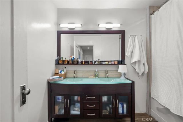 915 S Wooster, Los Angeles, CA 90035