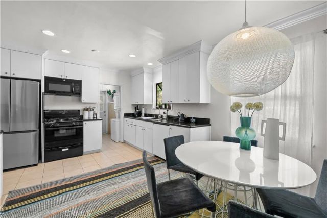 915 S Wooster, Los Angeles, CA 90035