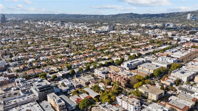 915 S Wooster, Los Angeles, CA 90035