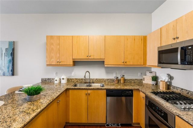 435 W Center Street 307, Anaheim, CA 92805