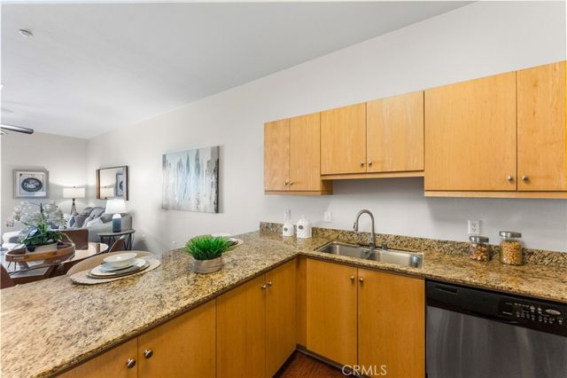 435 W Center Street 307, Anaheim, CA 92805