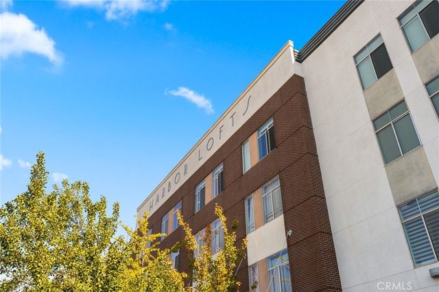 435 W Center Street 307, Anaheim, CA 92805