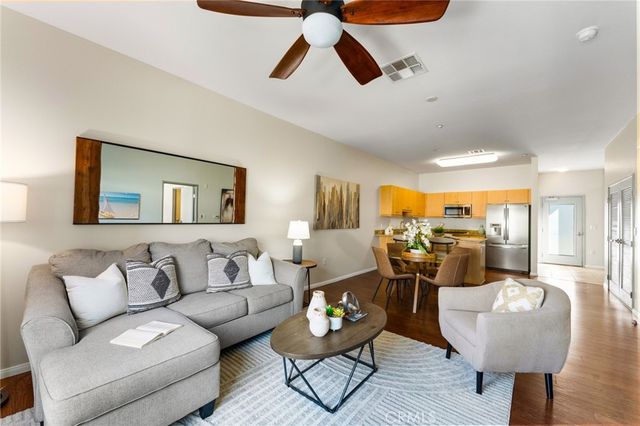 435 W Center Street 307, Anaheim, CA 92805