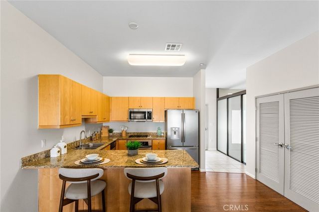 435 W Center Street 307, Anaheim, CA 92805