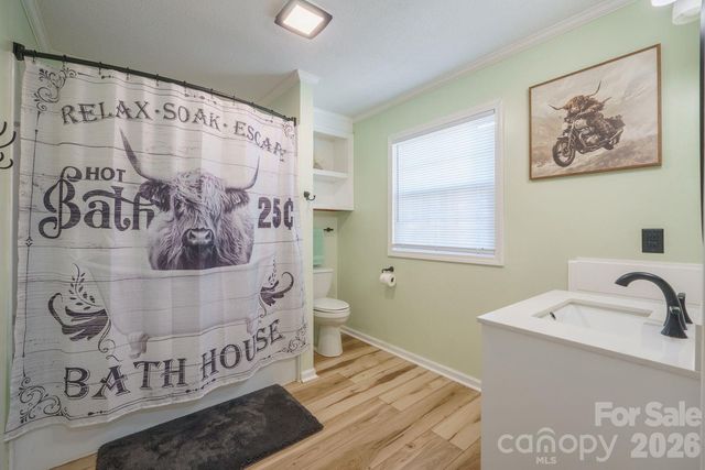 5588 River Bend Road, Claremont, NC 28610