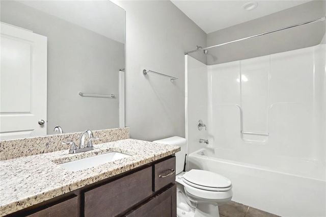 12 alabama Avenue, Sharpsburg, GA 30277