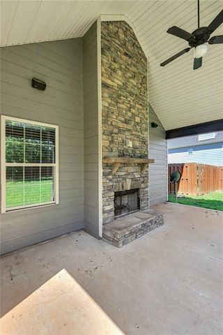 12 alabama Avenue, Sharpsburg, GA 30277