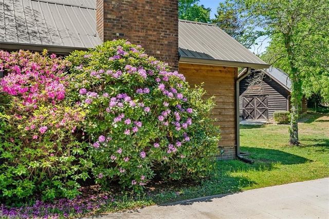 5214 Overlea Drive, Greensboro, NC 27407
