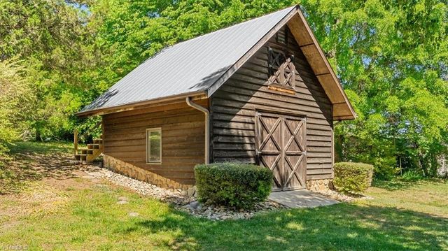5214 Overlea Drive, Greensboro, NC 27407