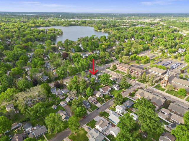 2548 17th Avenue E, North Saint Paul, MN 55109