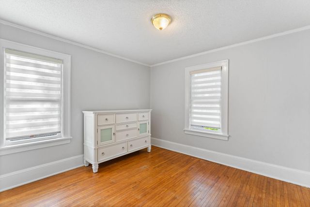 2548 17th Avenue E, North Saint Paul, MN 55109