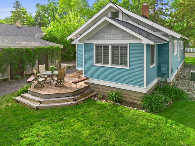 2548 17th Avenue E, North Saint Paul, MN 55109
