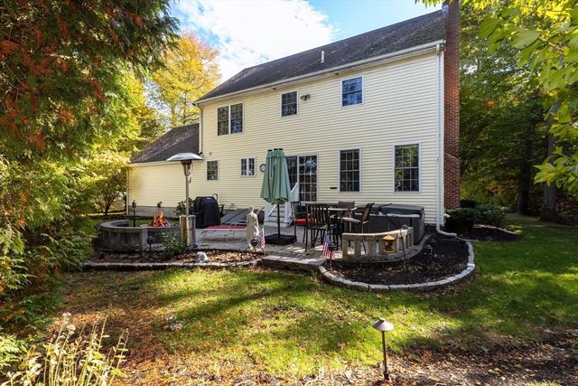 27 Killarney Way, Attleboro, MA 02703