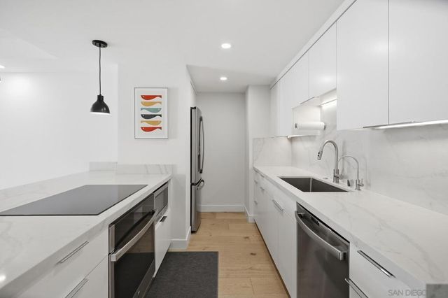 1760 Avenida Del Mundo 801, Coronado, CA 92118