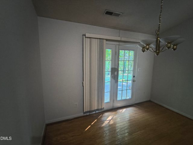 9 Crystal Oaks Court, Durham, NC 27707