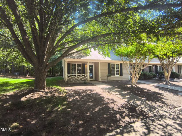 9 Crystal Oaks Court, Durham, NC 27707