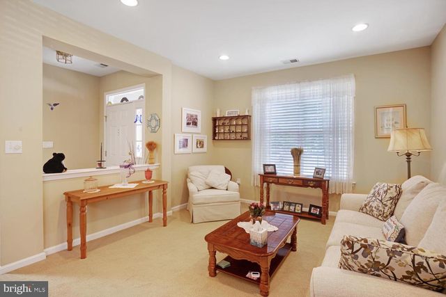 10 HARBOR PL, Barnegat, NJ 08005