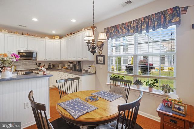 10 HARBOR PL, Barnegat, NJ 08005