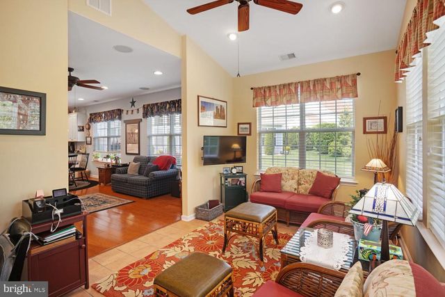 10 HARBOR PL, Barnegat, NJ 08005