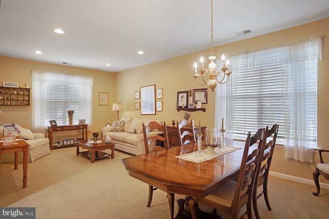 10 HARBOR PL, Barnegat, NJ 08005