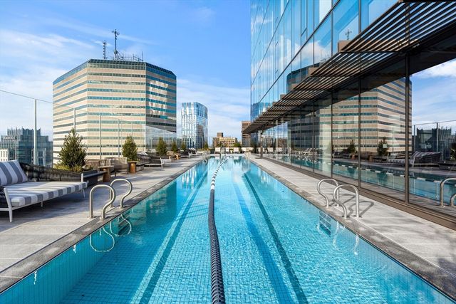 682 Atlantic Ave 37K, Boston, MA 02111