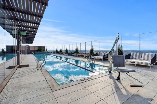 682 Atlantic Ave 37K, Boston, MA 02111