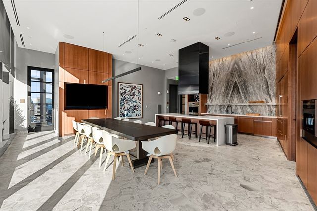 682 Atlantic Ave 37K, Boston, MA 02111