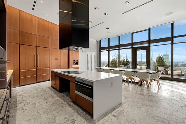 682 Atlantic Ave 37K, Boston, MA 02111