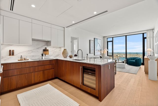 682 Atlantic Ave 37K, Boston, MA 02111
