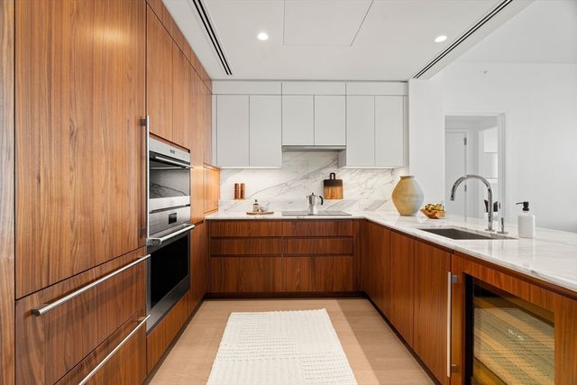 682 Atlantic Ave 37K, Boston, MA 02111