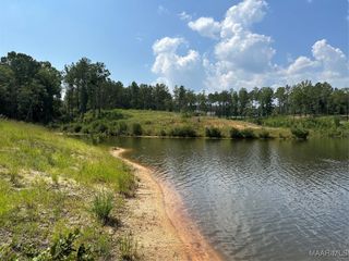 299 Merrill Lane, Deatsville, AL 36022