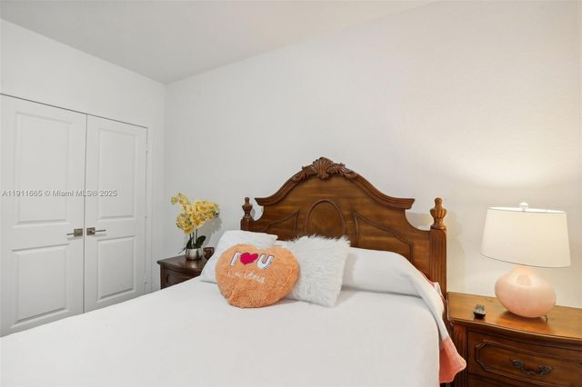 754 SE 19th St, Homestead, FL 33034