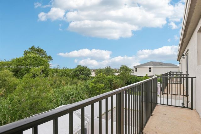 754 SE 19th St, Homestead, FL 33034