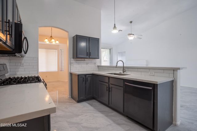 9871 E Paseo San Bernardo, Tucson, AZ 85747