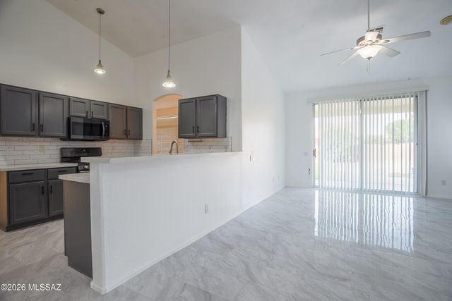 9871 E Paseo San Bernardo, Tucson, AZ 85747