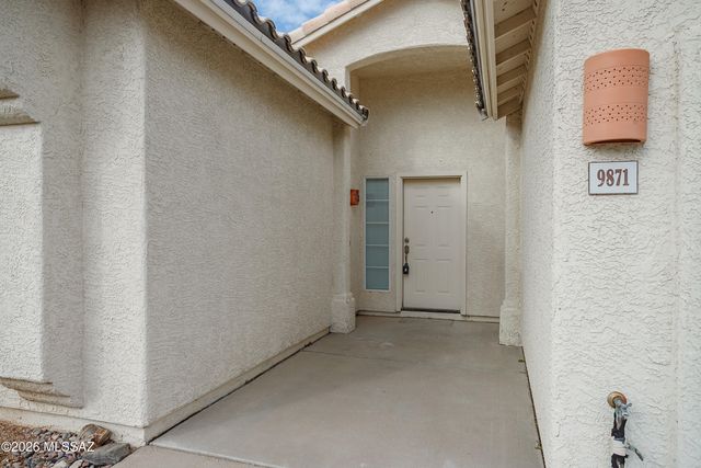 9871 E Paseo San Bernardo, Tucson, AZ 85747