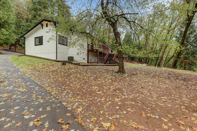 13815 Franciscan Way, Grass Valley, CA 95945