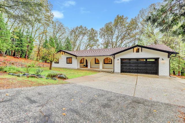 13815 Franciscan Way, Grass Valley, CA 95945